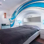 Feel Like Home In The City Center Up To 5 Guests