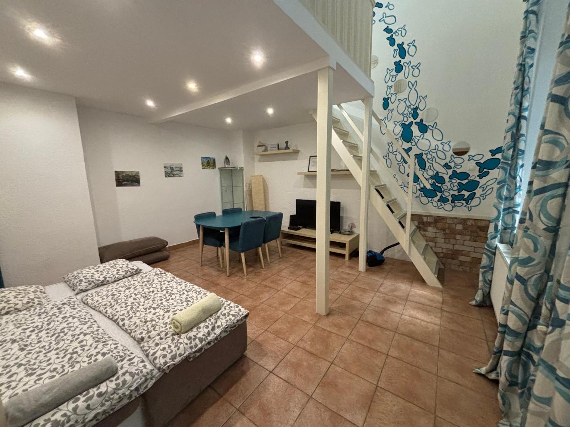 Feel Like In The Center Up To 5 Guests *